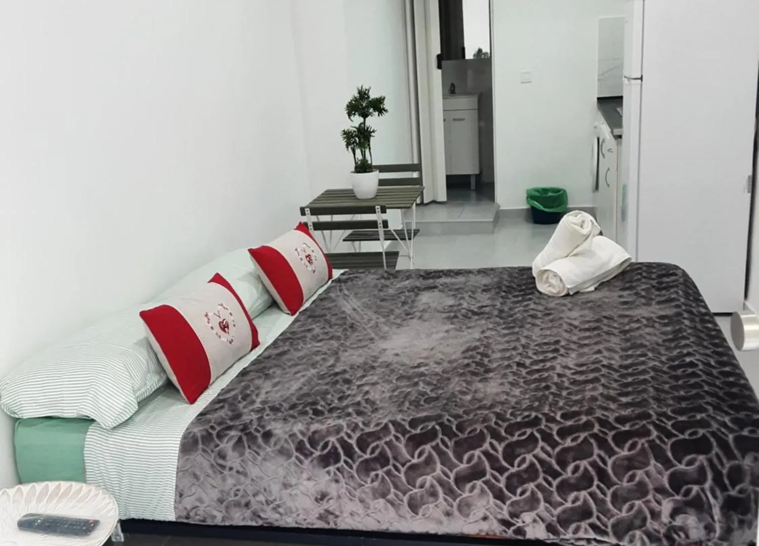 Precioso Apartamento Moderno Cerca Del Carrefour Rosaleda Malaga